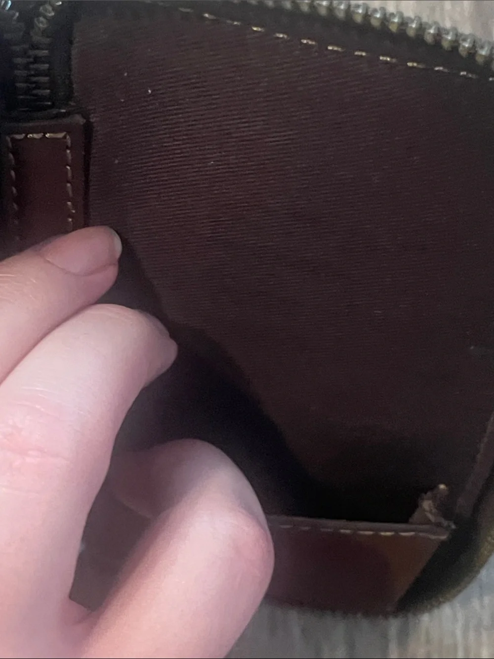 Men's Leather Zip Wallet - Brown